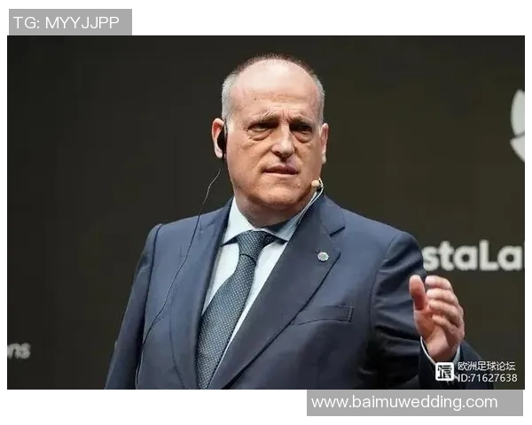 西班牙足球明星的妻子们：她们的魅力与生活背后的故事