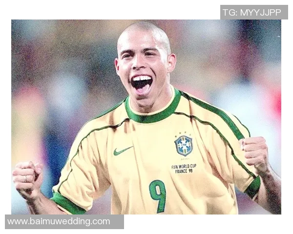 足球明星的名字与生日揭秘让我们一起了解他们的成长历程与辉煌时刻